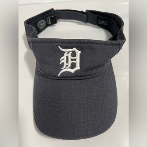 Detroit Tigers - Navy Visor Cap